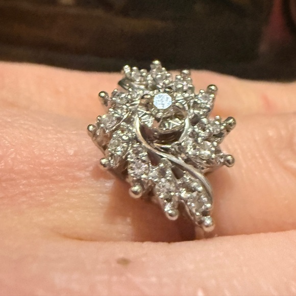 ✨Vintage 14K White Gold Starburst Ring (MC1) SZ7 ✨ - Picture 2 of 16